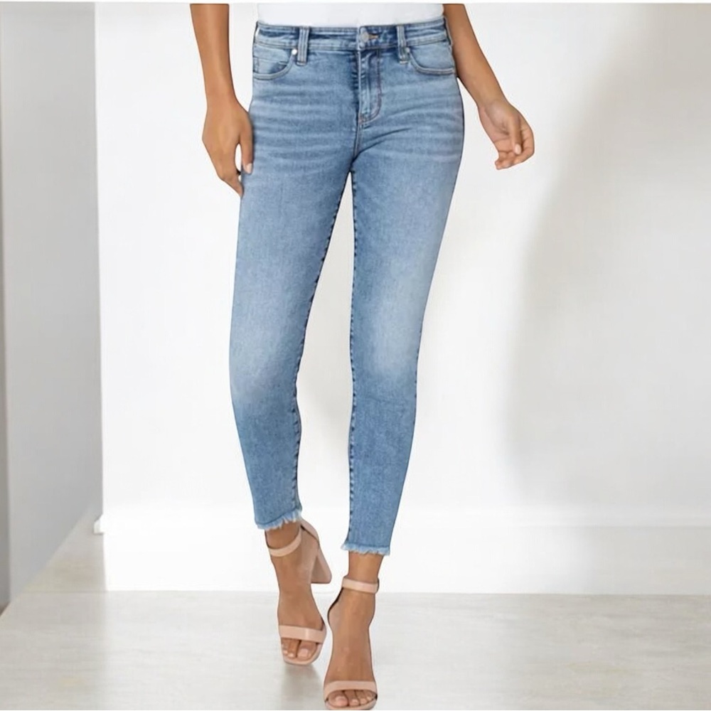 Liverpool Los Angeles Abby Crop Skinny Jeans in Emmet
